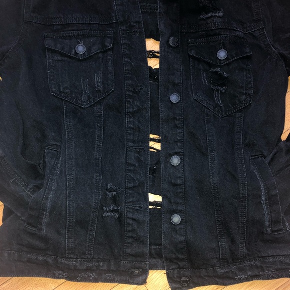 ✖️BLACK DISTRESSED WOMANS DENIM JEAN JACKET *NWT* - Picture 4 of 8